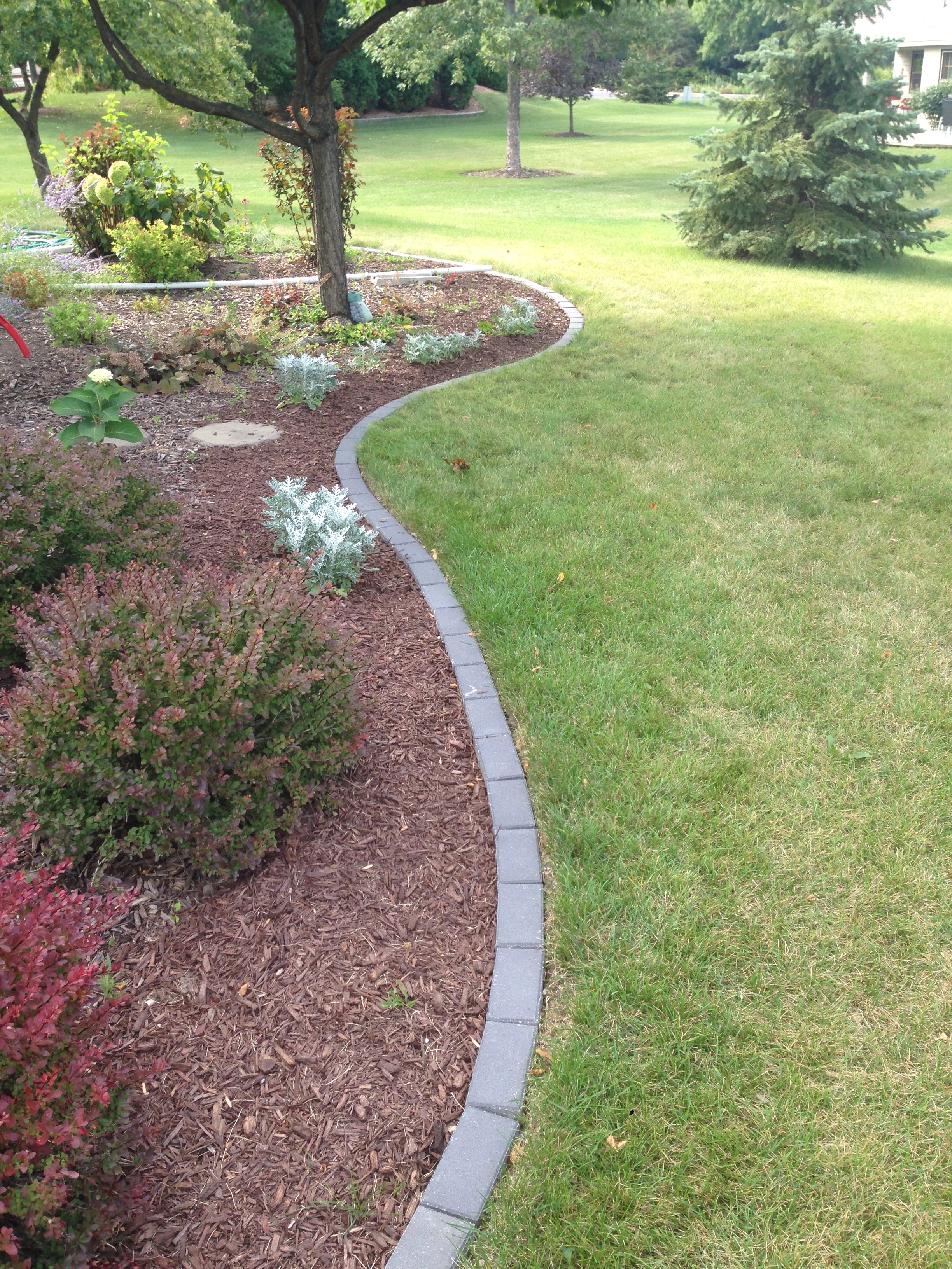 how to install landscape edging pavers